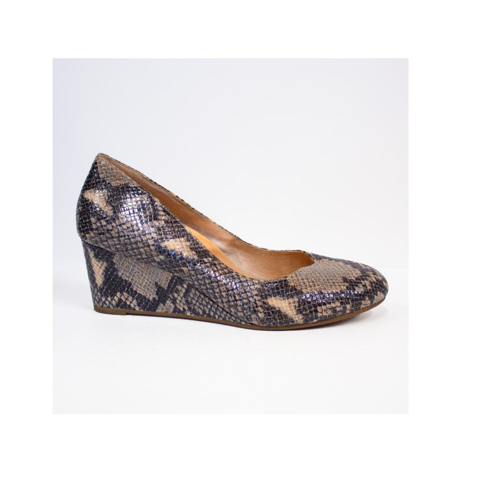 Vionic Shoes | Vionic Antonia Wedge Pumps Multicolor Leather Women's Size 10